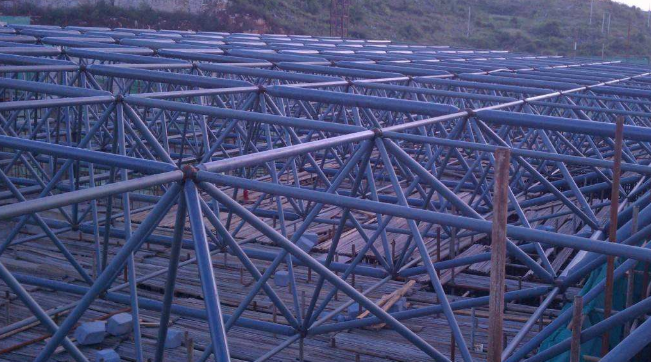 新沂概述网架加工中对钢材的质量的过细恳求